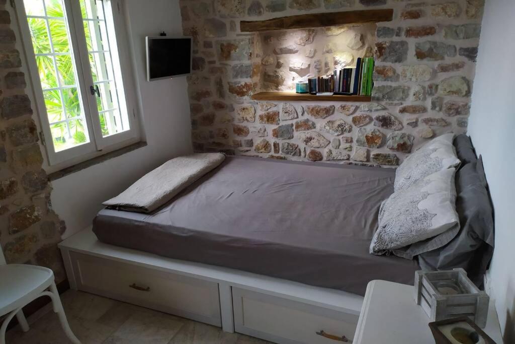 Klovino Beach House Douvia Exterior foto